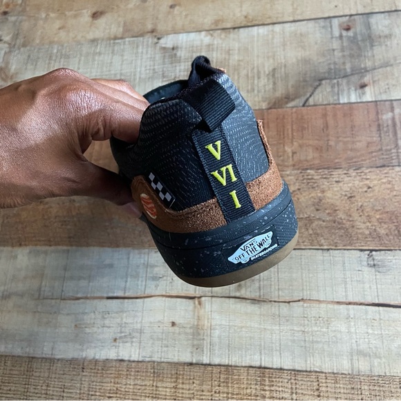 Vans Suede Zion Sneakers 11.5 - Picture 4 of 8